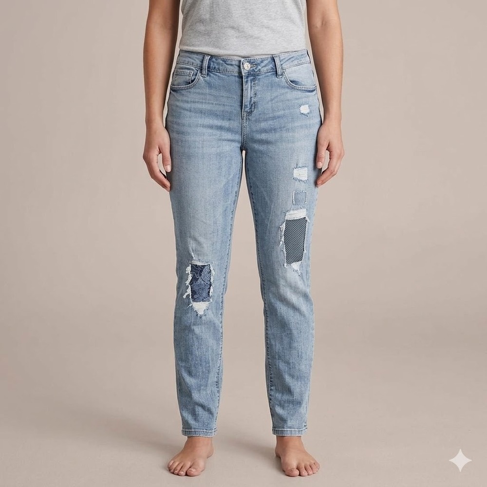 Laurie Felt Classic Distressed Patch Straight Leg‎ Jeans Light Wash Size 8